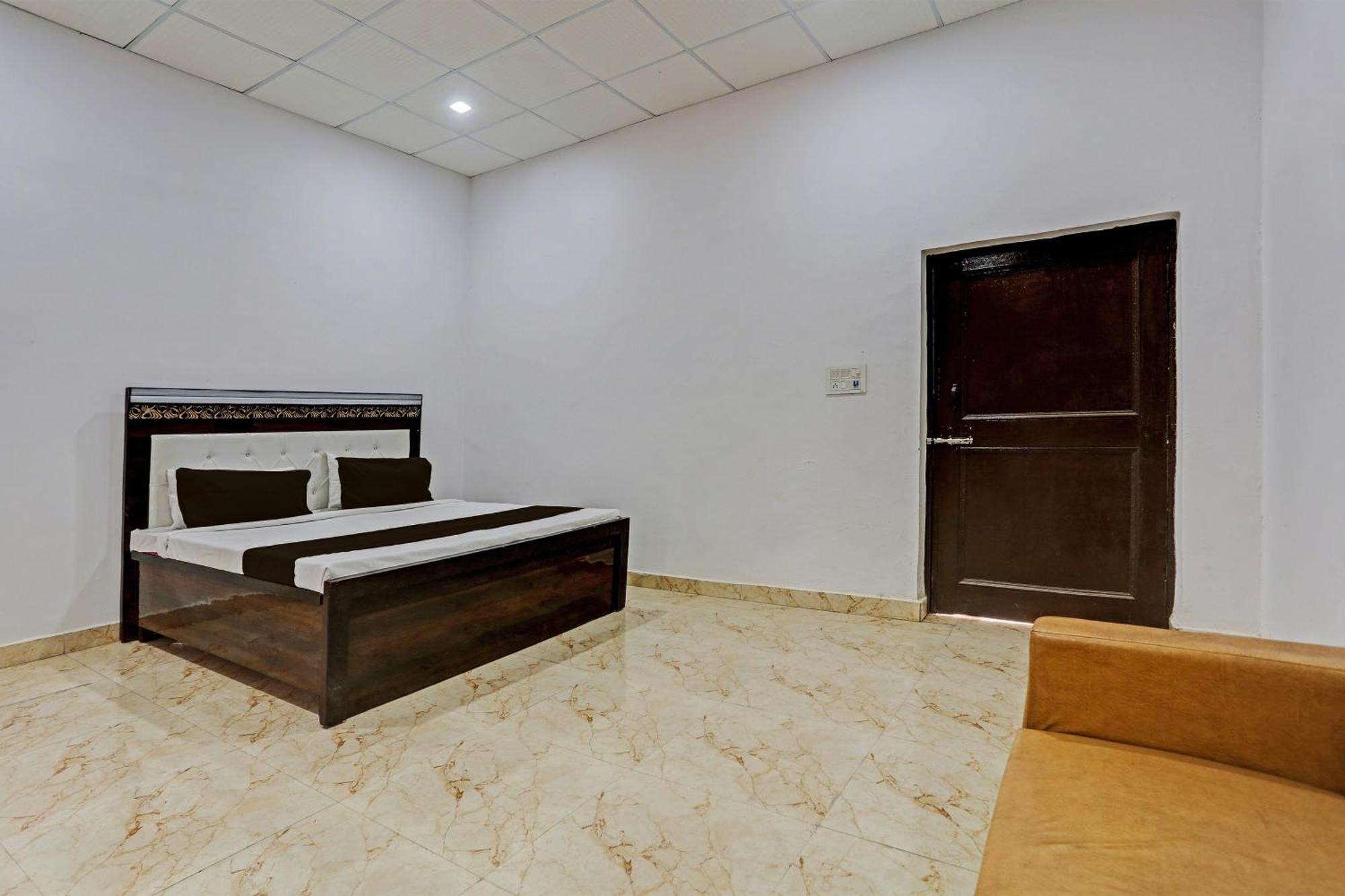 Hotel O Murliwala Wedding Palace And Resort Samalkha Extérieur photo