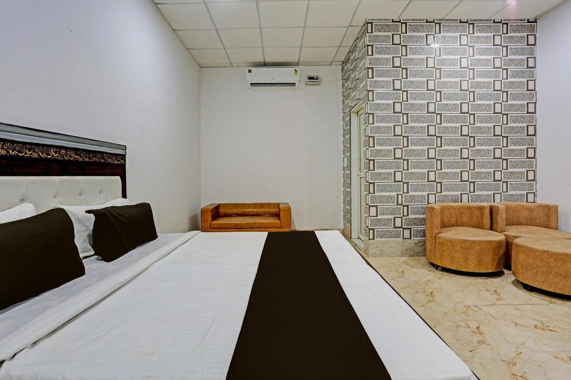 Hotel O Murliwala Wedding Palace And Resort Samalkha Extérieur photo