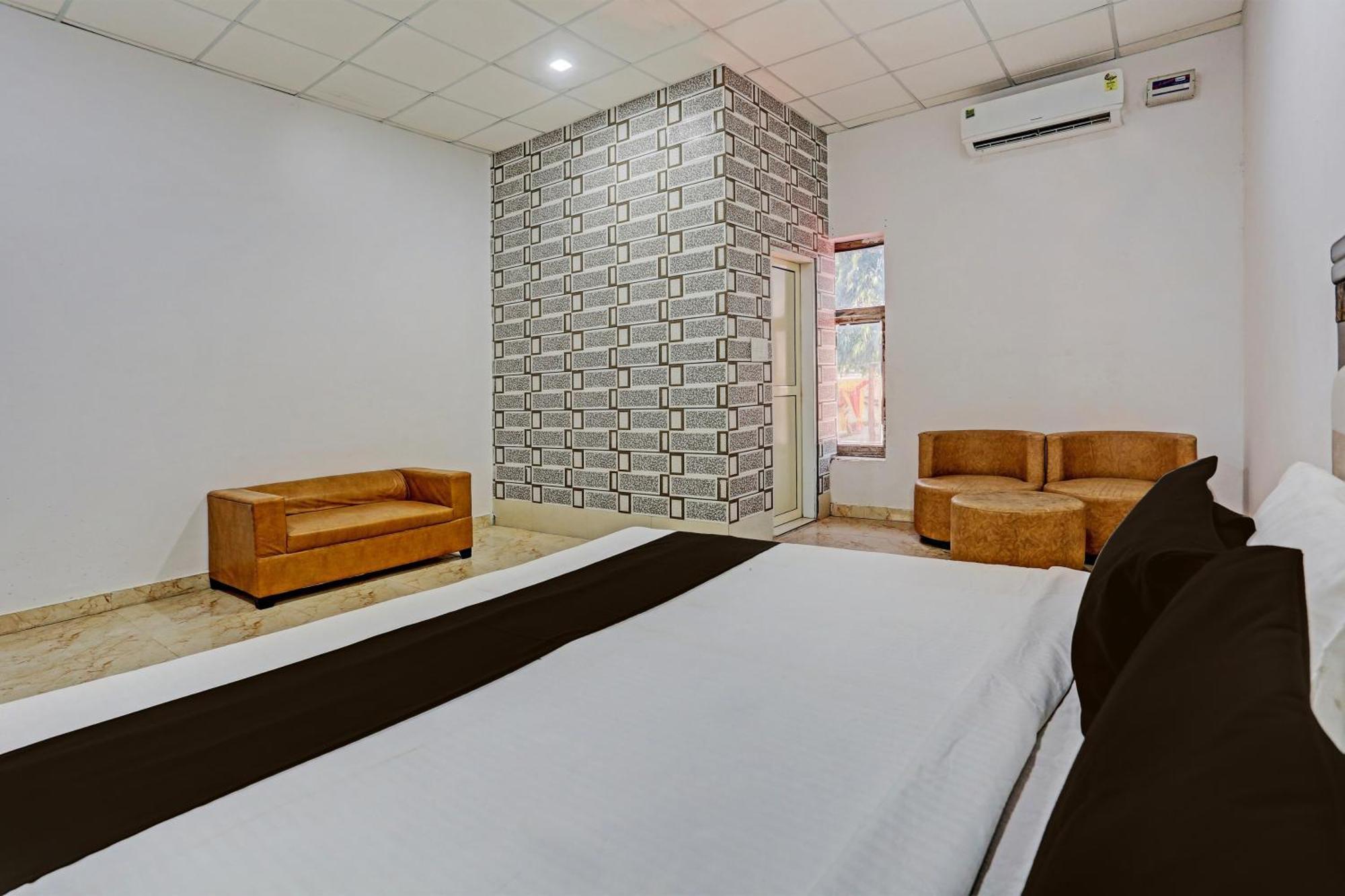 Hotel O Murliwala Wedding Palace And Resort Samalkha Extérieur photo